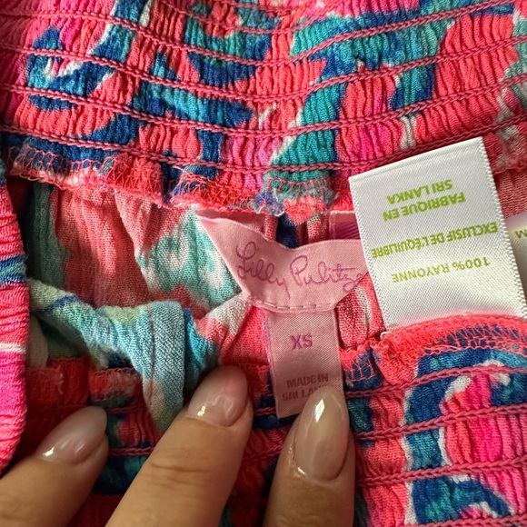 Lilly Pulitzer Vibrant Floral Shorts - Picture 2 of 4